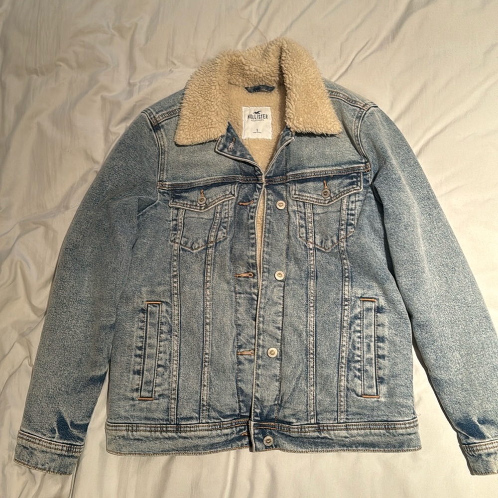 Hollister denim Sherpa lined jacket
